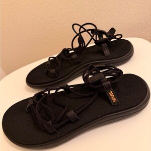 Brand New Teva Infinity Sandal Size 6